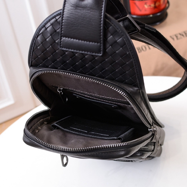 ボッテガヴェネタバッグ側面デザイン